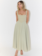 Melis | Vestido Midi con Escote Cuadrado